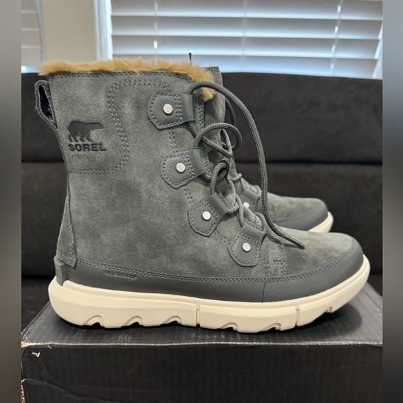 SOREL Women's Explorer II Joan Faux Fur Boot — Waterproof Suede - Size 8.5 - Picture 10 of 10